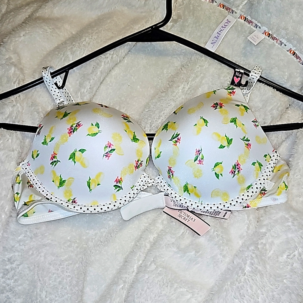 NWT Victoria's Secret push up